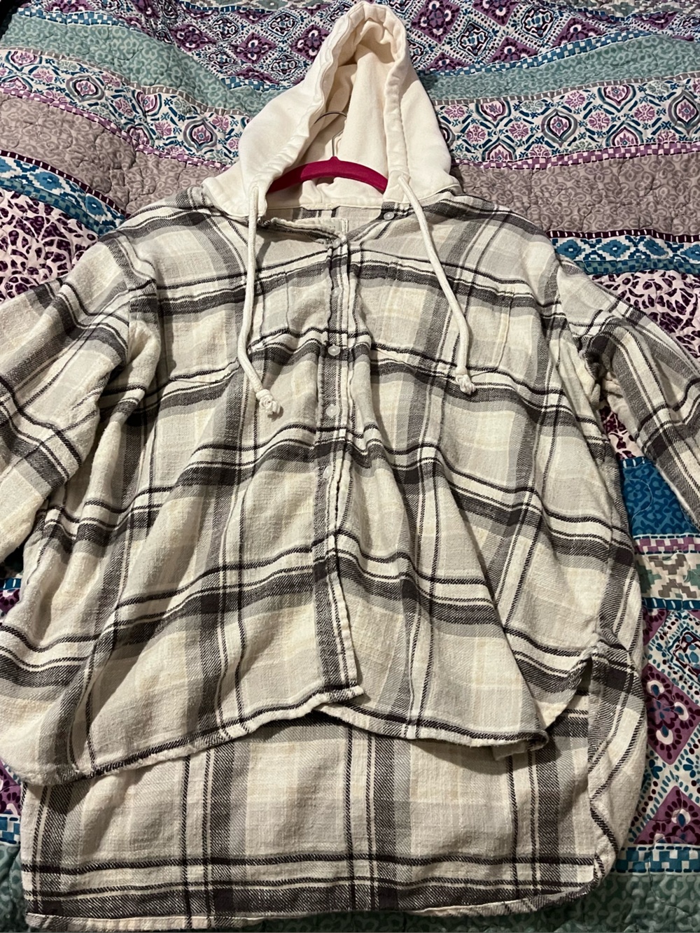 American Eagle Cream and Black Plaid Hooded Button-Up
